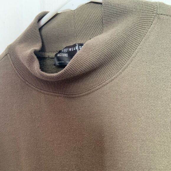 Mock Crewneck - Picture 6 of 12